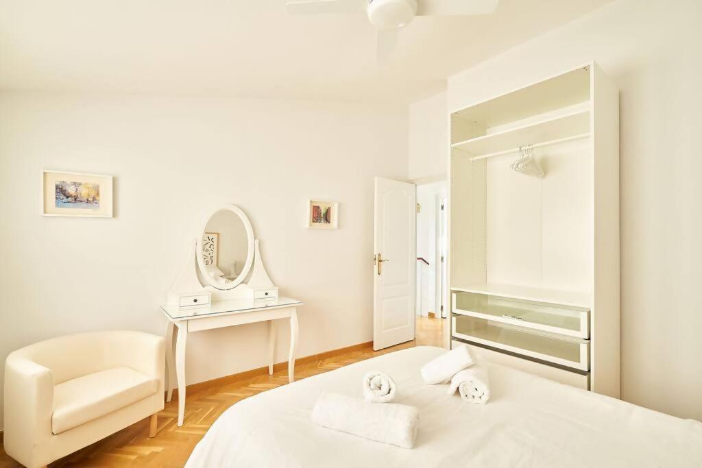 Duplex Palacio Congreso Centro Con Parking ซาลามังกา ภายนอก รูปภาพ